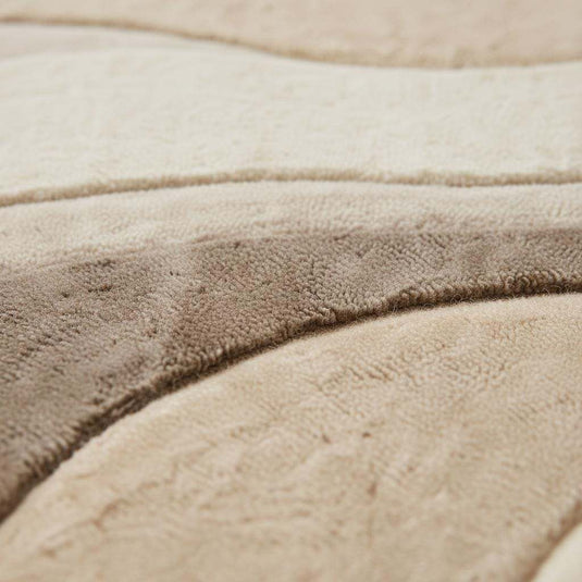 Translation missing: es.Close up of hand tufted area rug showing dense plush pile, soft yarn texture, high quality craftsmanship, modern carpet surface detail, premium handmade rug fibers for contemporary, minimalist, and modern home decor