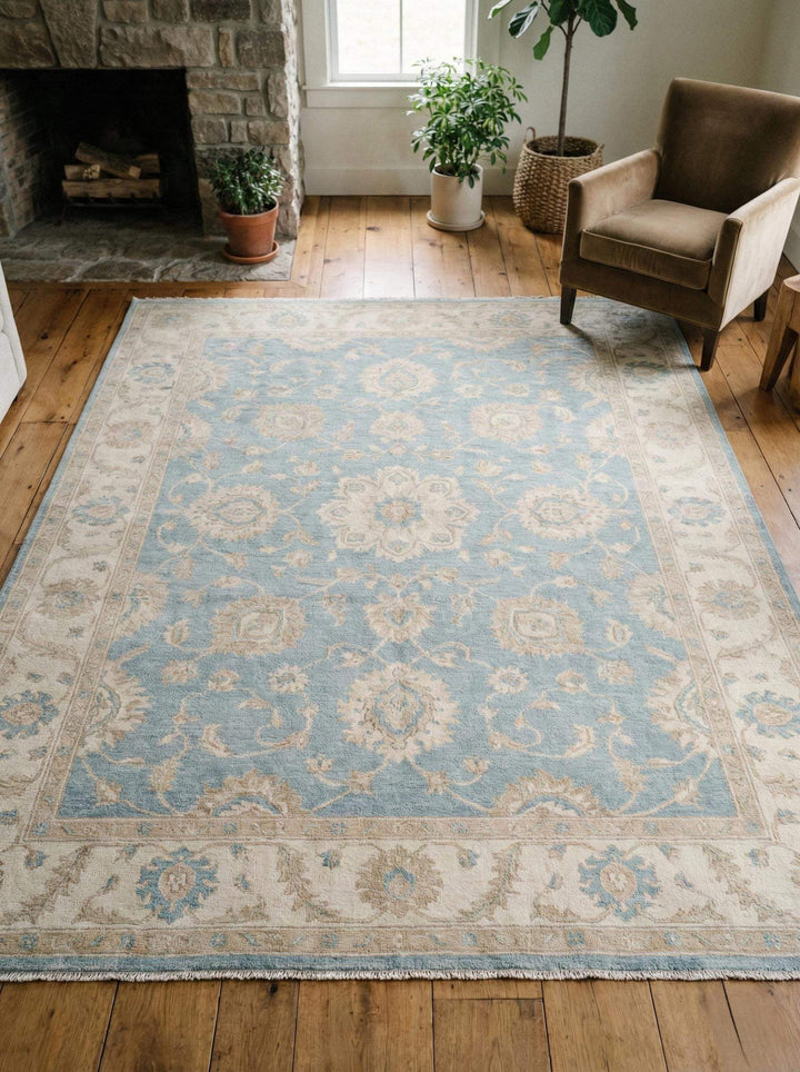 Translation missing: es.Blue Oushak Floral hand-knotted wool area rug with classic medallion design for living room decor