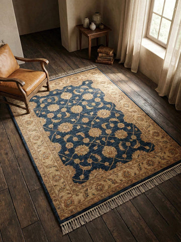 Translation missing: es.Blue Persian floral wool rug with hand-knotted traditional design and deep blue field