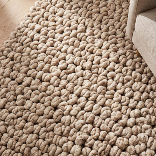 Translation missing: es.Chunky knit area rug in thick neutral beige with plush handmade cozy texture for living room carpet