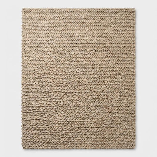 Translation missing: es.Soft chunky wool rug styled in nursery with natural décor