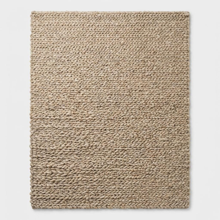 Translation missing: es.Soft chunky wool rug styled in nursery with natural décor
