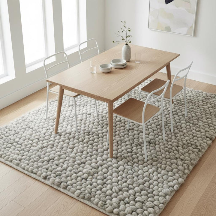Translation missing: es.Cozy farmhouse-style wool rug with raised pebble loops and organic fiber texture for warm and modern home décor