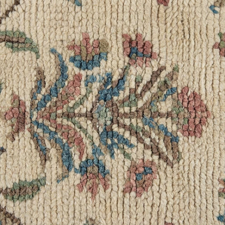 Translation missing: es.Close-up of wool hand-knotted pile showing individual knot texture