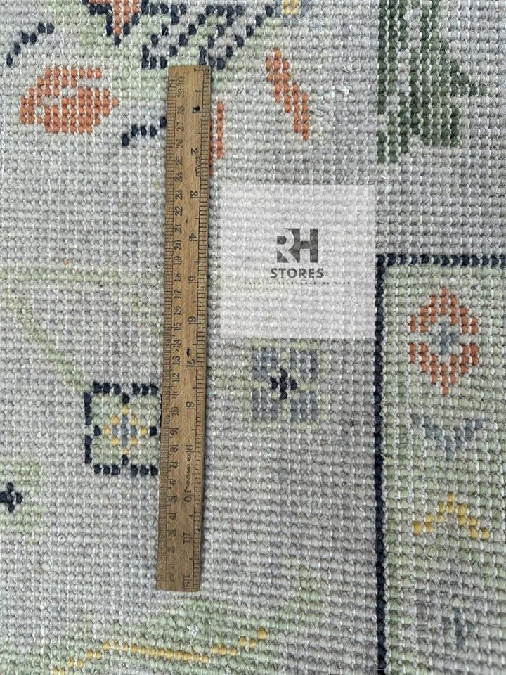 Translation missing: es.Hand-Knotted Oushak Wool Rug: Abstract Boho Design, 8x10 Vintage Turkish Carpet