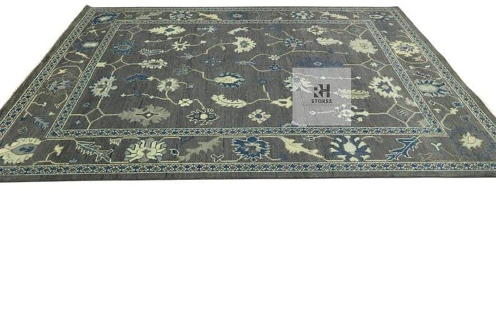 Translation missing: es.Hand knotted Oushak wool rug with traditional muted gray floral design, 8x10 area rug