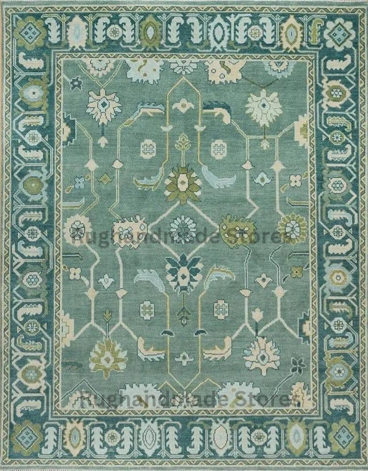 Translation missing: es.Hand-knotted Oushak wool rug with vintage Turkish floral design in green and blueish tones for living room decor