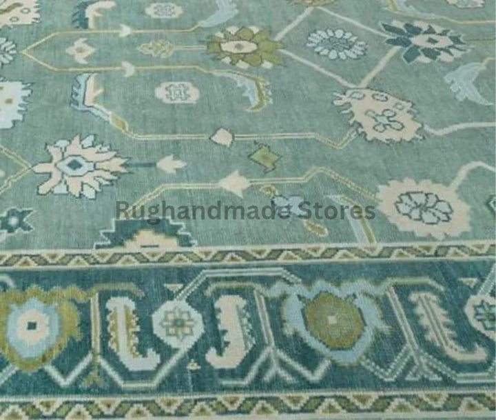 Translation missing: es.Hand-knotted Oushak wool rug with vintage Turkish floral design in green and blueish green for living room decor