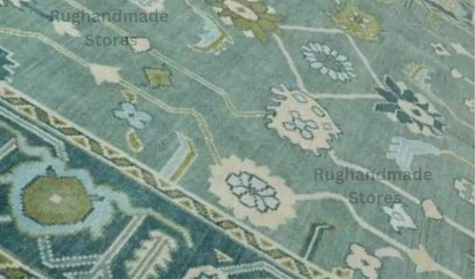 Translation missing: es.Hand-knotted Oushak wool rug with vintage Turkish floral design in green and blueish tones, perfect for living room decor