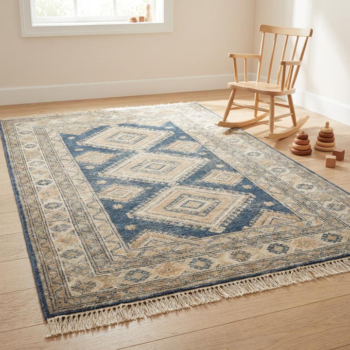 Translation missing: en.Authentic hand knotted wool rug with natural fringe and timeless geometric pattern