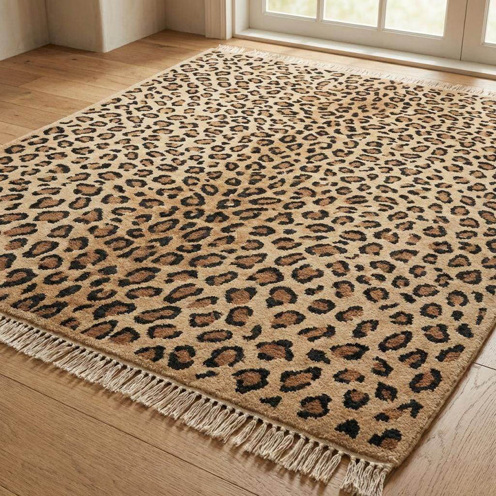 Translation missing: es.Hand Knotted Leopard Print Wool Area Rug for Living Room Decor