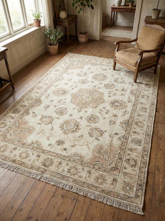 Translation missing: fr.Hand knotted Oushak rug 8x10 beige wool vintage Turkish living room carpet