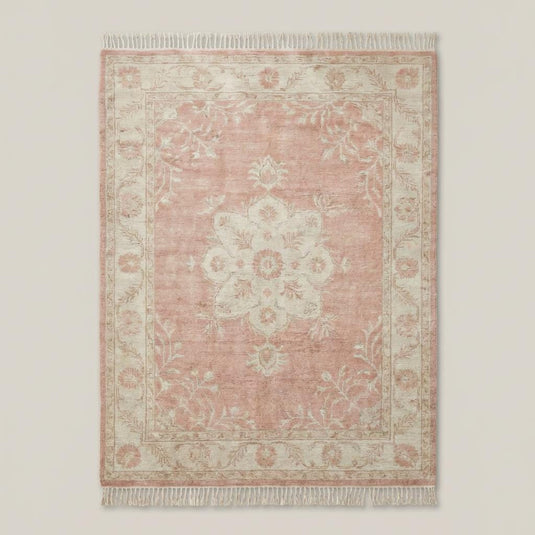 Translation missing: es.Hand knotted Oushak rug blush pink wool with floral medallion and vintage Turkish style