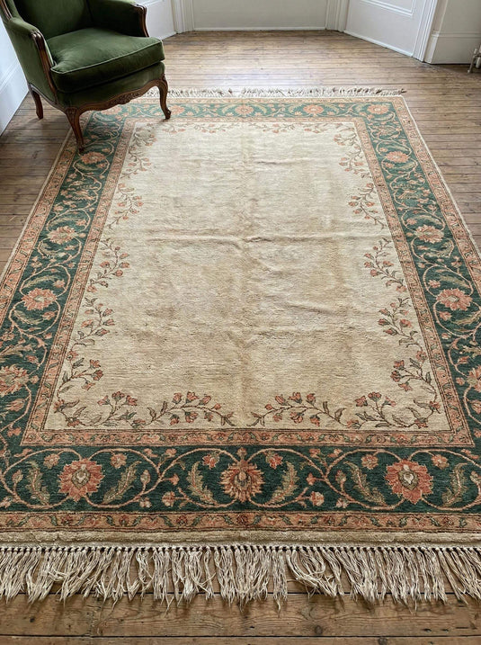 Translation missing: es.Hand knotted Oushak rug in muted sage green and cream wool with vintage floral design