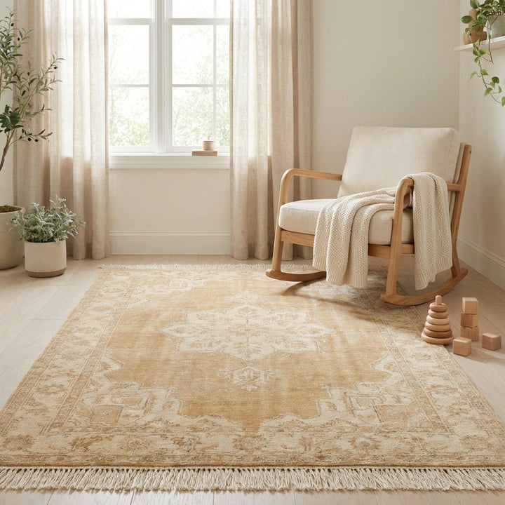 Translation missing: es.Artisan wool Oushak rug with natural fringe and faded vintage wash creating calm neutral home atmosphere