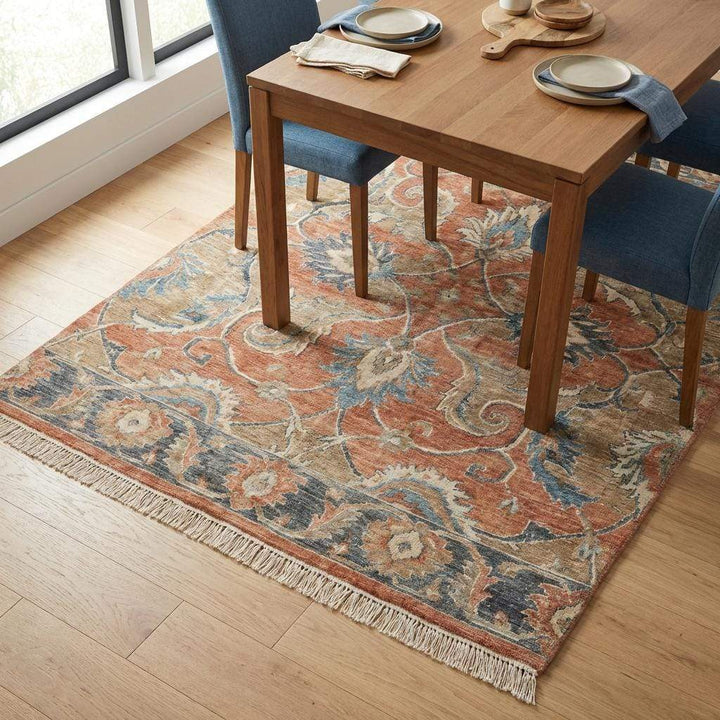 Translation missing: es.Hand Knotted Oushak Wool Area Rug with Floral Vintage Design