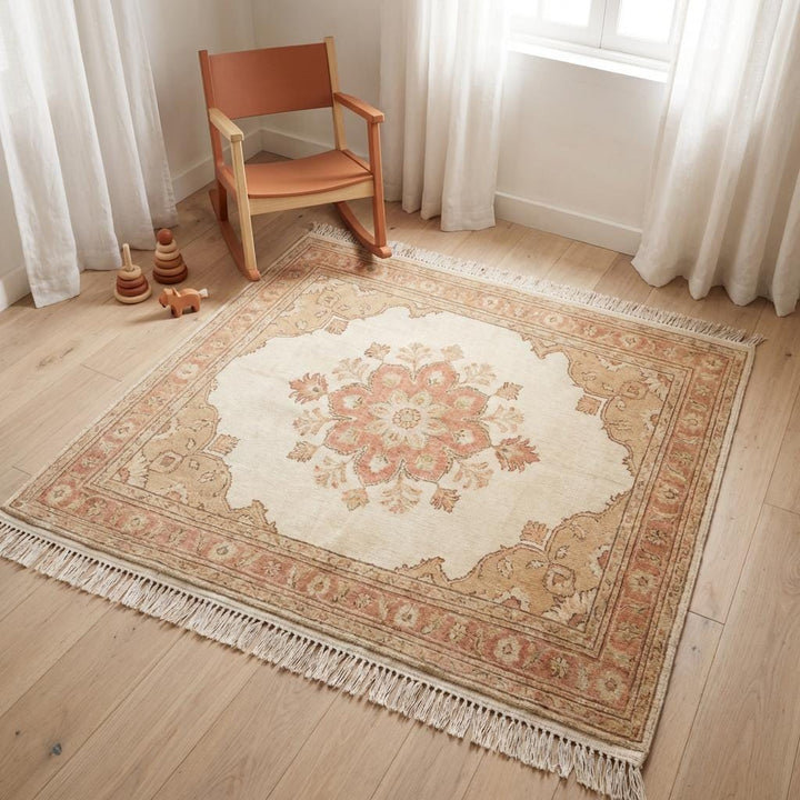 Translation missing: en.Hand knotted Oushak wool rug with ivory and terracotta floral medallion and botanical border