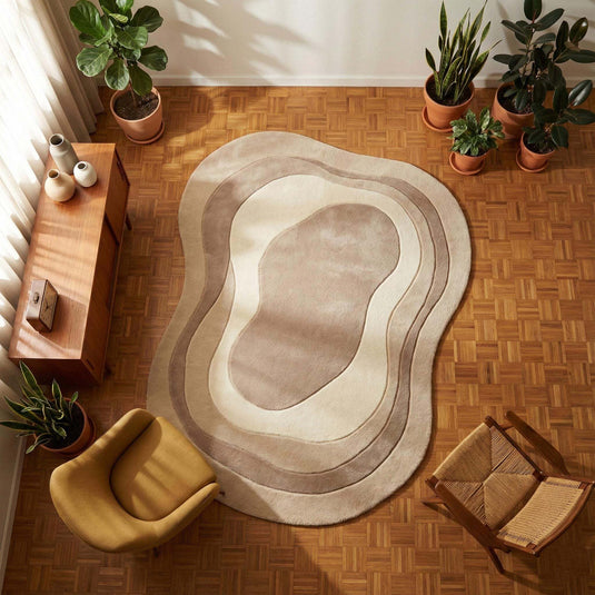 Translation missing: es.Irregular hand tufted wool rug with organic neutral tones and plush texture for modern Scandinavian decor