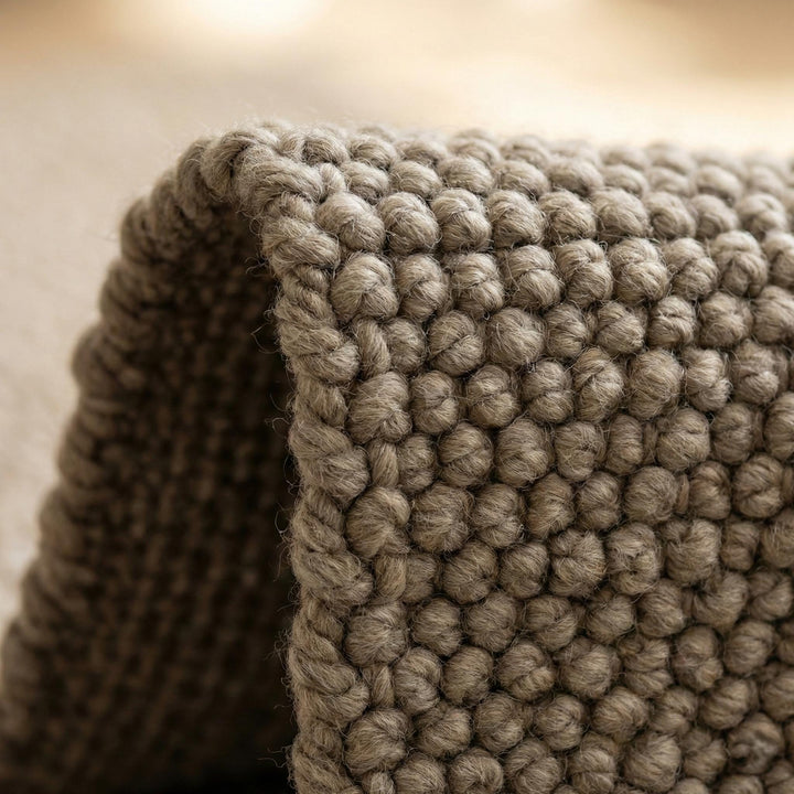 Translation missing: es.Handmade chunky knit wool rug with neutral color and thick cozy texture for modern minimalist interiors