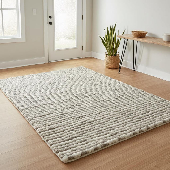 Translation missing: es.Handmade Chunky Wool Rug | Cream &amp; Beige Pom Pom Carpet