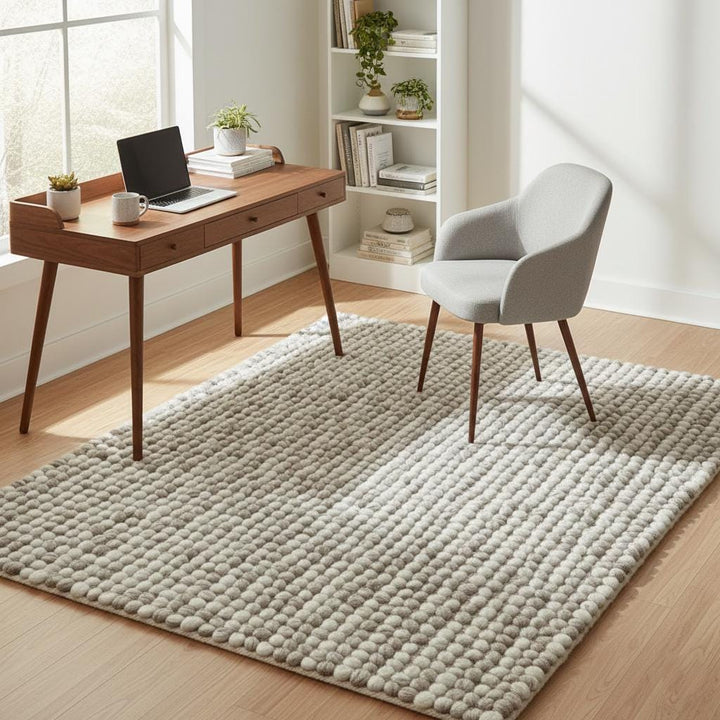 Translation missing: es.Handmade Chunky Wool Rug | Cream &amp; Beige Pom Pom Carpet
