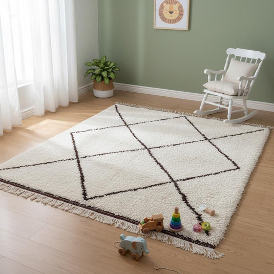 Translation missing: es.Large Moroccan wool rug with tribal black diamond lines on soft cream background, artisan-crafted
