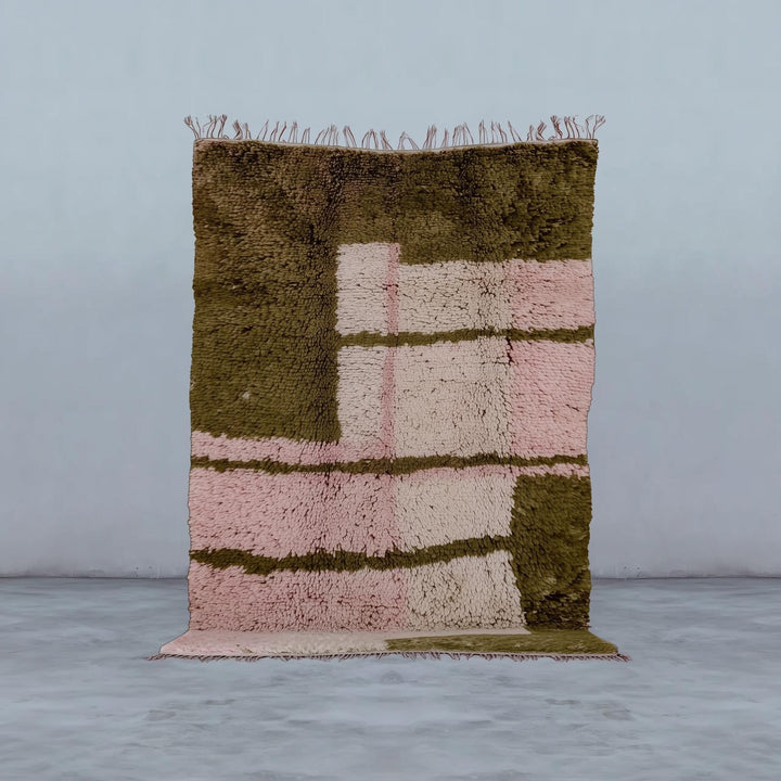 Translation missing: es.Handwoven Beni Ourain Moroccan rug in pink and olive wool with geometric blocks and fringe