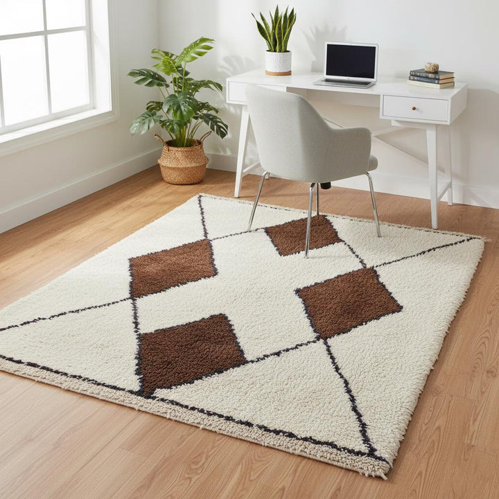 Translation missing: es.Handwoven Wool Beni Ourain Rug – Ivory Moroccan Diamond Accent