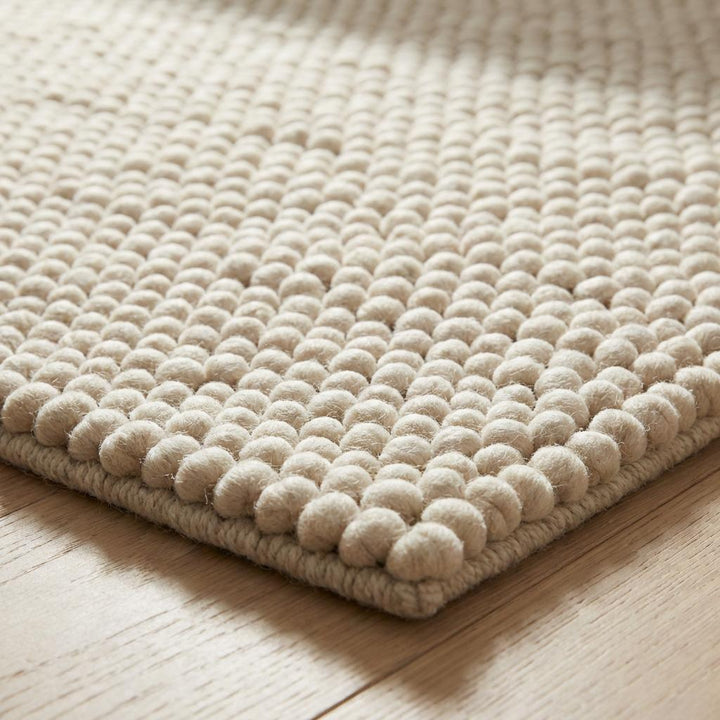 Translation missing: es.Ivory Chunky Wool Area Rug with Thick Looped Texture for Cozy Modern &amp; Minimalist Interiors
