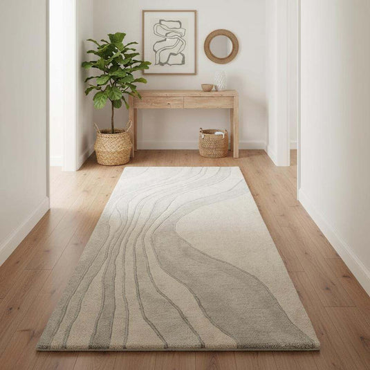 Translation missing: es.Rectangular runner rug featuring flowing wave lines, clean edges, and a calm neutral color palette