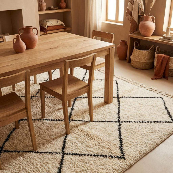Translation missing: es.Moroccan Diamond Pattern Rug – Neutral Ivory Geometric Boho Rug with Black Lines and Fringe