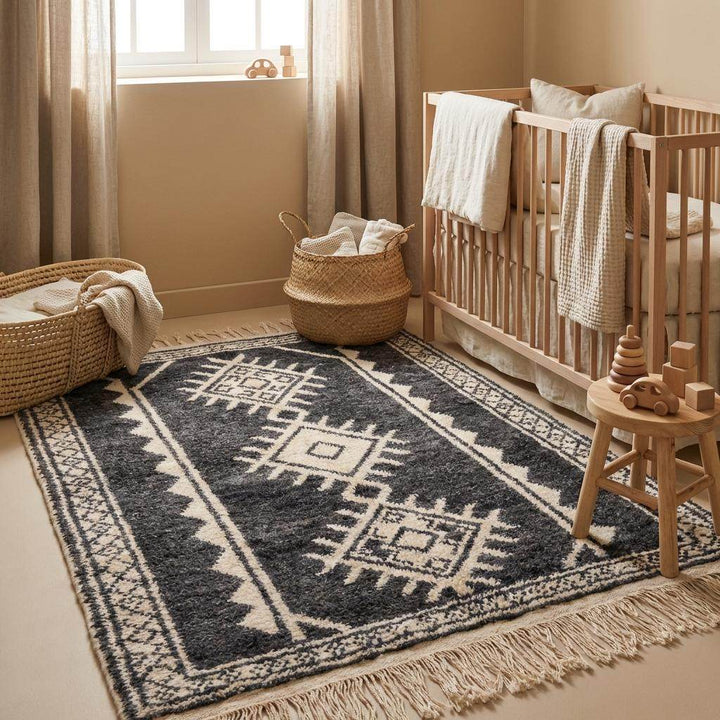 Translation missing: es.Moroccan Geometric Rug – Charcoal Ivory Tribal Diamond Pattern Boho Rug for Living Room Decor
