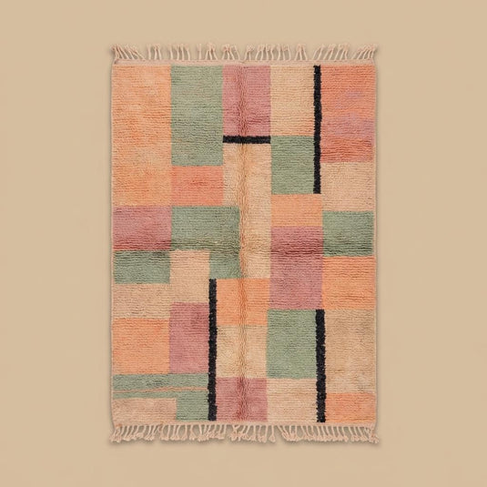 Translation missing: es.Full view of geometric boho rug with muted black line accents