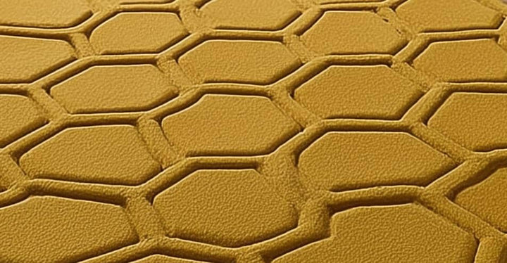 Translation missing: es.Overhead view showing geometric hexagon layout and plush textured pile