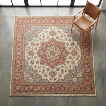 Translation missing: es.Hand-knotted Oushak floral medallion wool rug in soft ivory tones with traditional craftsmanship and timeless design