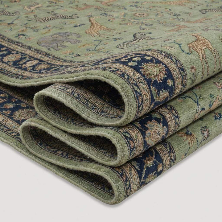 Translation missing: es.Persian Pictorial Wool Rug with Animal Motif, Hand Knotted Area Rug