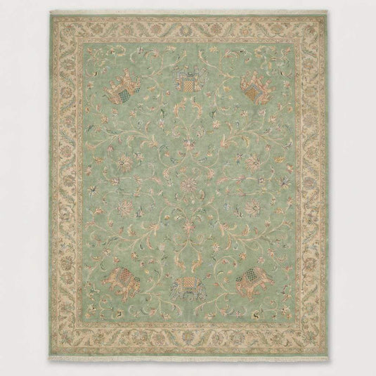Translation missing: es.Traditional Persian style wool rug styled in an elegant living room setting