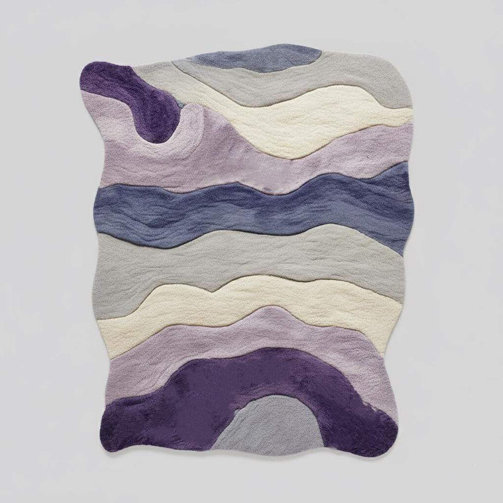 Translation missing: es.Lavender freeform rug with sculptural tufted texture and organic wavy shape in purple gradient for modern boho decor