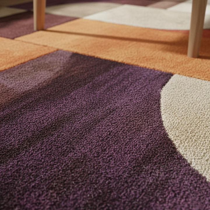 Translation missing: es.Colorful retro area rug with mid-century modern geometric pattern and plush texture