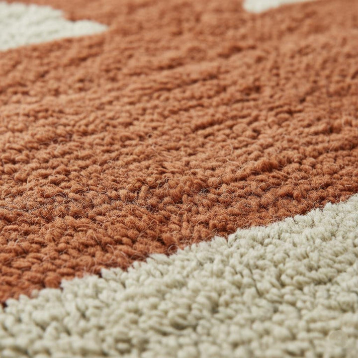 Translation missing: es.Vintage Berber Wool Rug – Terracotta Rust Cream Geometric Triangle Design