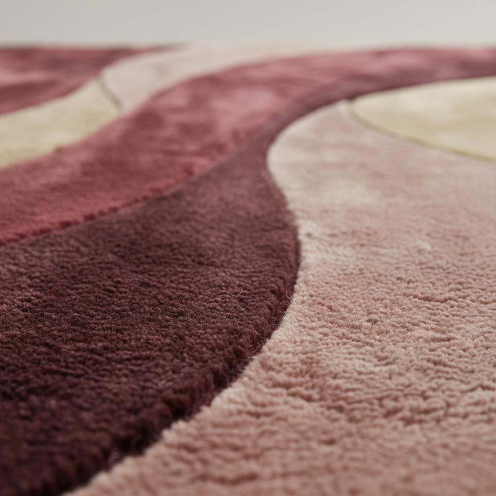Translation missing: en.Burgundy plush Retro Wavy Area Rug with mid-century geometric pattern and soft texture