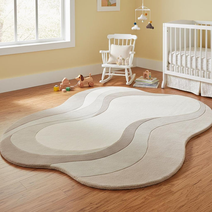 Translation missing: es.Neutral wavy area rug with sculpted abstract design and plush soft texture for modern living rooms