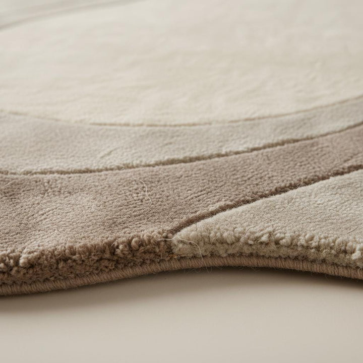 Translation missing: es.Neutral wavy area rug with sculpted curved abstract design and plush soft texture