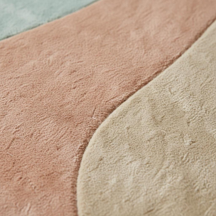 Translation missing: es.Modern wavy area rug with curvy wave design and soft plush texture in neutral tones