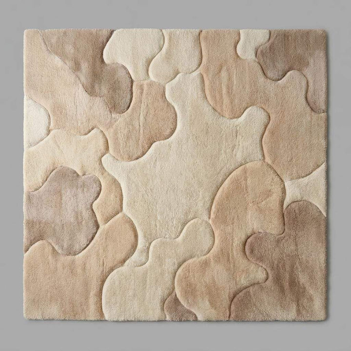 Translation missing: es.Organic shape neutral rug with soft high pile texture styled in Japandi minimalist home decor